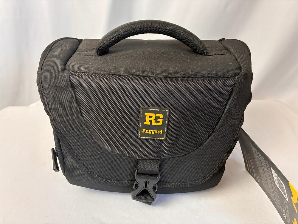 NWT Ruggard Journey 35 Shoulder Camera Bag Black DSLR Padded Nylon Case